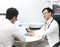 Bác sĩ phòng khám Bình Dương luôn lắng nghe thấu hiểu những lo lắng của người bệnh